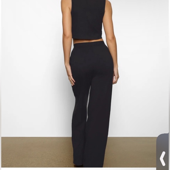 NWT SKIMS Boyfriend Loose‎ Pant in OXYX - Picture 1 of 3